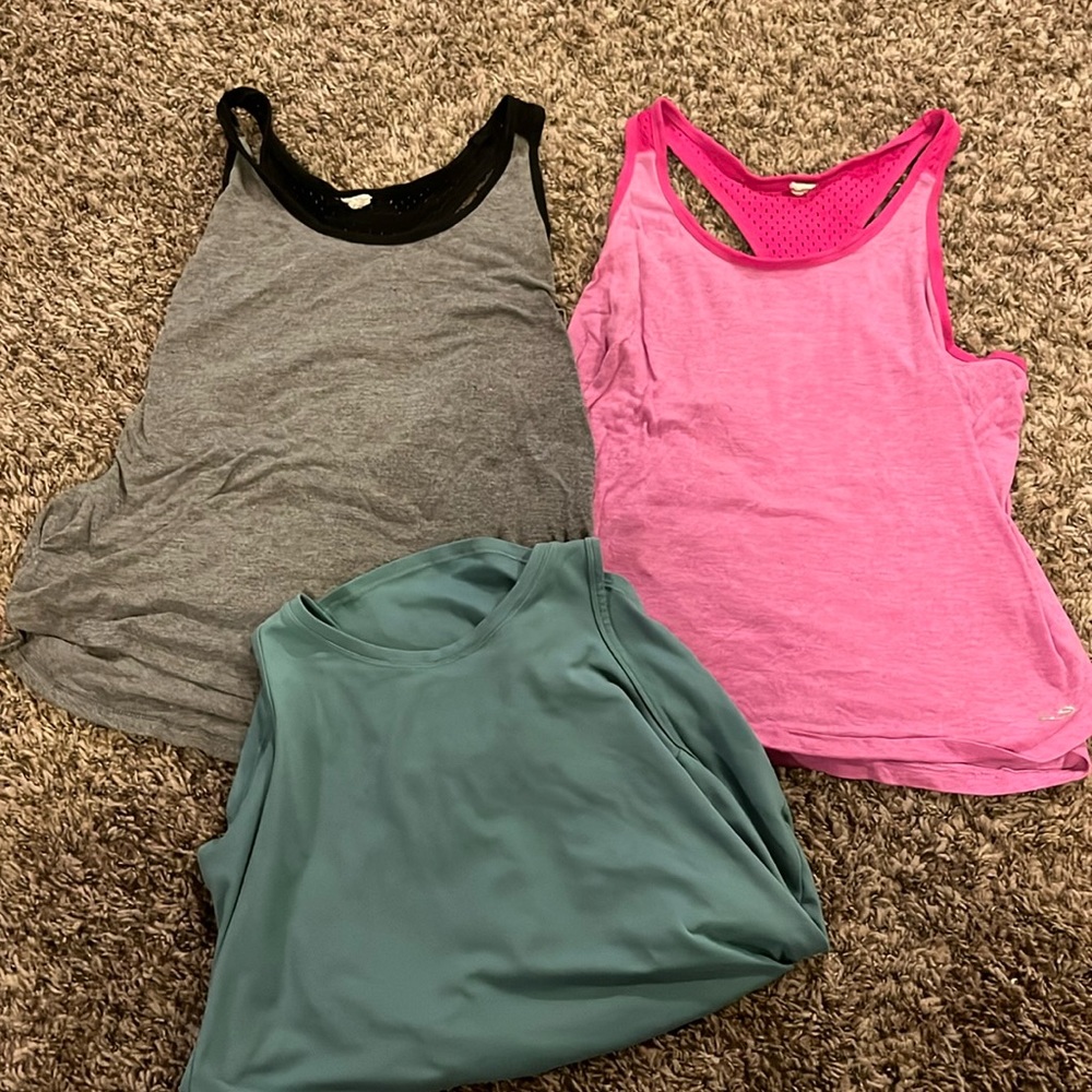 3 medium athletic 🤑 tank tops